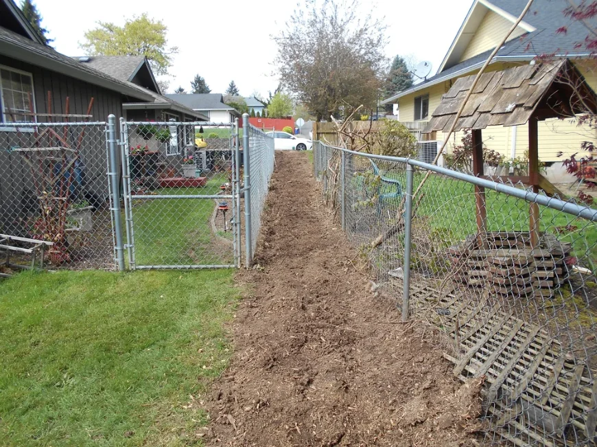 Finished residential stump grinding area